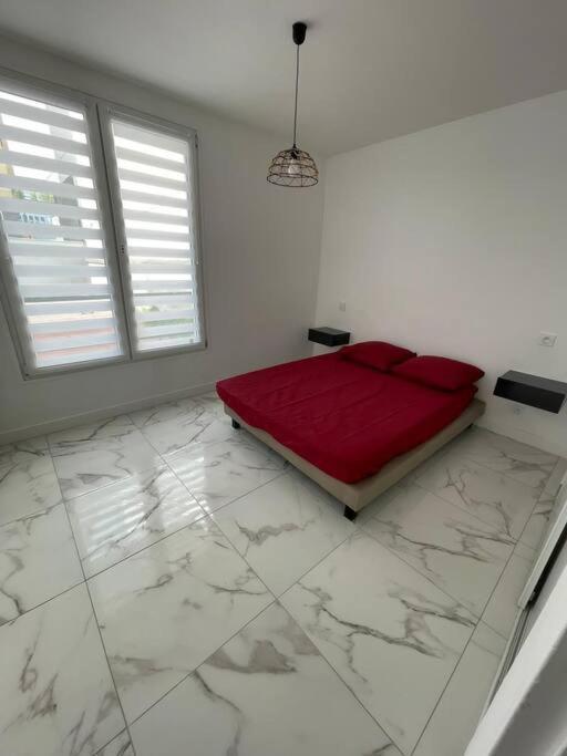 Appartement 2 Pieces, Salon Et Chambre, 44M2 Refait A Neuf Клиши Экстерьер фото