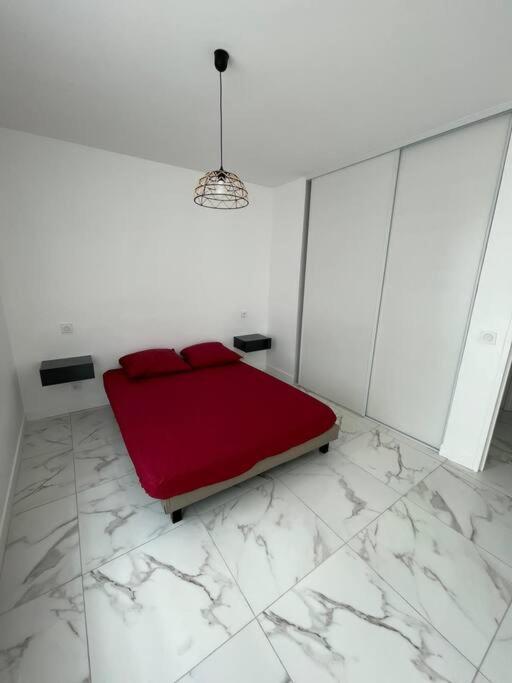 Appartement 2 Pieces, Salon Et Chambre, 44M2 Refait A Neuf Клиши Экстерьер фото